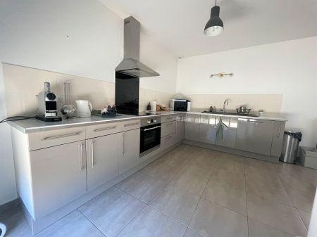 Location - Maison - 4 pièces - 101.00 m² - montauban