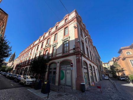 Location - Appartement - 4 pièces - 149.24 m² - montauban